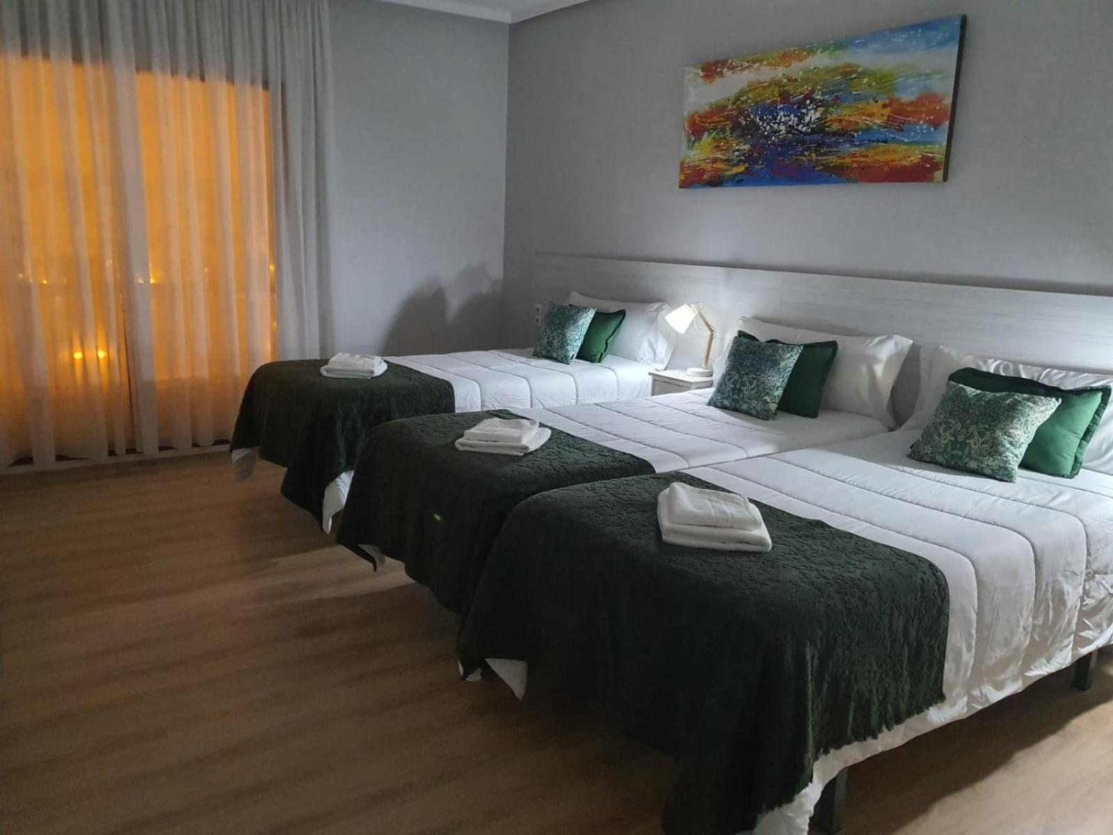 Pension Muro De La Mata Logroño Kamer foto